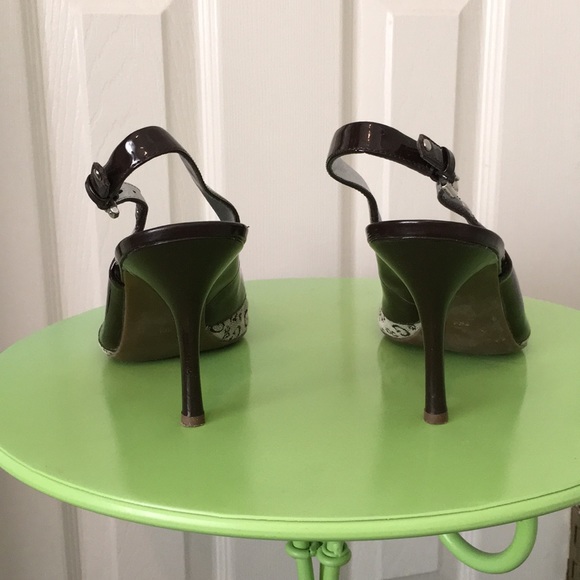 Guess sling back buckle heels. - Picture 3 of 5